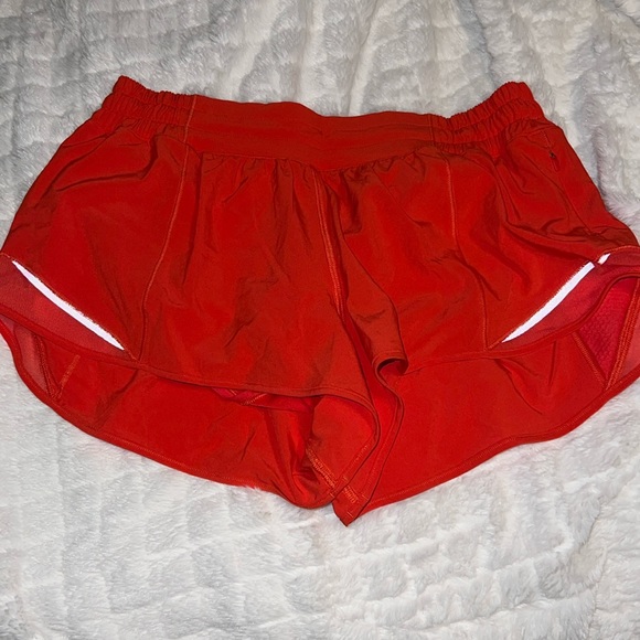 nwot hotty hot lululemon shorts - Picture 1 of 3